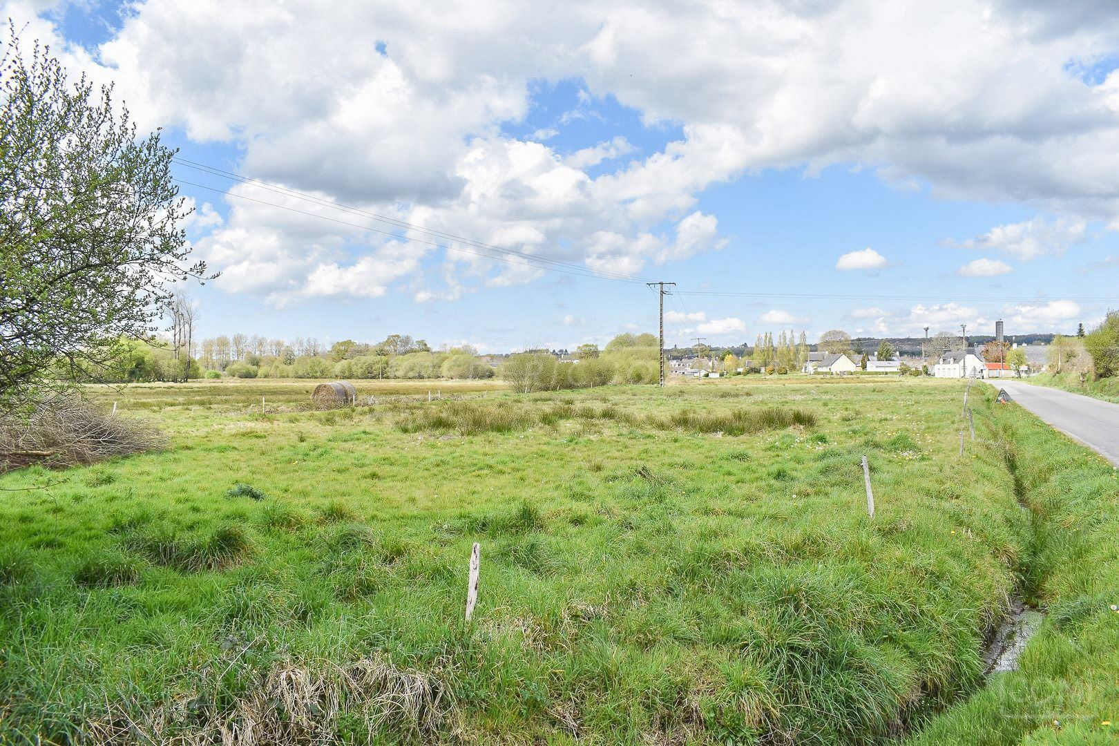 TERRAIN AGRICOLE - PROCHE CENTRE VILLE - IDEAL POUR CHEVAUX - EXPOSITION SUD - ACCES FACILE photo 3
